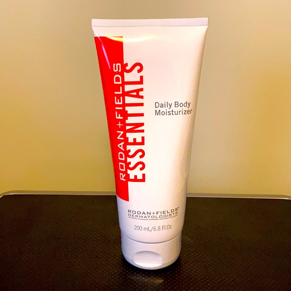 Rodan & Fields daily body moisturizer